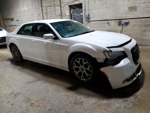 2015 Chrysler 300, VIN 2C3CCAGG6FH868378. Фото 4 из 6 с аукциона Copart. Каталог авто из США OpenDataCar.