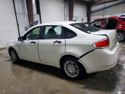 2010 Ford Focus, VIN 1FAHP3FN5AW272423. Фото 2 з 6 з аукціону Copart. Каталог авто зі США OpenDataCar.