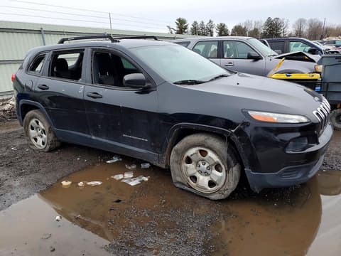 2015 Jeep Cherokee, VIN 1C4PJLAB9FW517901. Фото 4 из 6 с аукциона Copart. Каталог авто из США OpenDataCar.