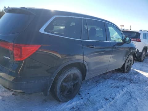 2017 Honda Pilot, VIN 5FNYF6H20HB501994. Фото 3 з 6 з аукціону Copart. Каталог авто зі США OpenDataCar.