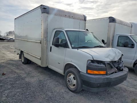 2021 Gmc Savana, VIN 7GZ37TC71MN013032. Фото 4 з 6 з аукціону Copart. Каталог авто зі США OpenDataCar.