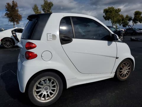 2016 Smart Fortwo, VIN WMEEJ9AA2GK845723. Фото 3 з 6 з аукціону Copart. Каталог авто зі США OpenDataCar.