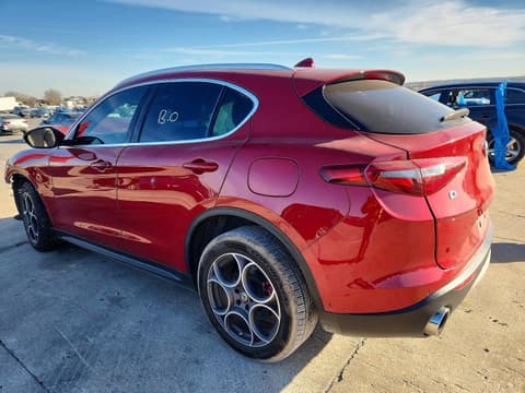 2018 Alfa romeo Stelvio, VIN ZASFAKBN7J7B74319. Фото 2 з 6 з аукціону Copart. Каталог авто зі США OpenDataCar.