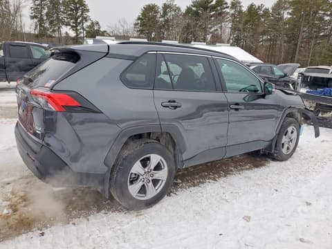 2023 Toyota RAV4, VIN 2T3P1RFV8PC387777. Фото 3 з 6 з аукціону Copart. Каталог авто зі США OpenDataCar.