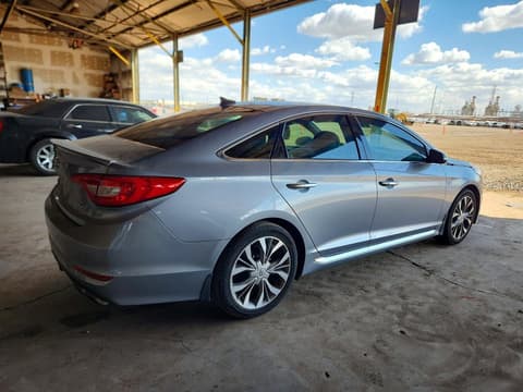 2015 Hyundai Sonata, VIN 5NPE34AB7FH225077. Zdjęcie 3 z 6 z aukcji Copart. Katalog aut z USA OpenDataCar.