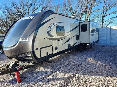 2018 Keystone Premier, VIN 4YDT30R27JD430897. Фото 2 з 6 з аукціону Copart. Каталог авто зі США OpenDataCar.