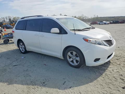 2011 Toyota Sienna, VIN 5TDKK3DCXBS139884. Фото 4 з 6 з аукціону Copart. Каталог авто зі США OpenDataCar.
