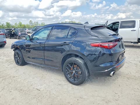 2021 Alfa romeo Stelvio, VIN ZASPAKBN3M7D02726. Фото 2 з 6 з аукціону Copart. Каталог авто зі США OpenDataCar.