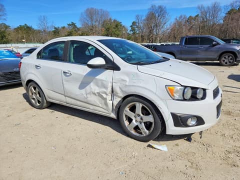 2016 Chevrolet Sonic, VIN 1G1JE5SB5G4153468. Фото 4 з 6 з аукціону Copart. Каталог авто зі США OpenDataCar.
