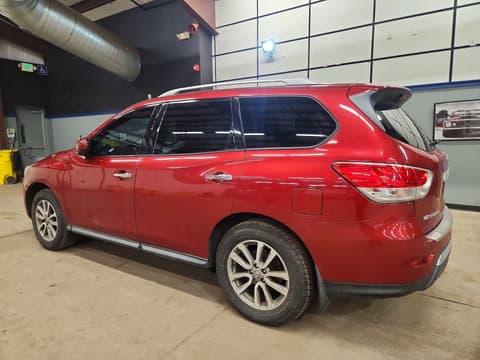2014 Nissan Pathfinder, VIN 5N1AR2MM0EC688604. Zdjęcie 2 z 6 z aukcji Copart. Katalog aut z USA OpenDataCar.