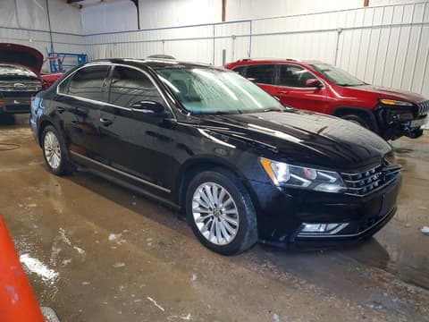 2016 Volkswagen Passat, VIN 1VWBT7A38GC068764. Zdjęcie 4 z 6 z aukcji Copart. Katalog aut z USA OpenDataCar.