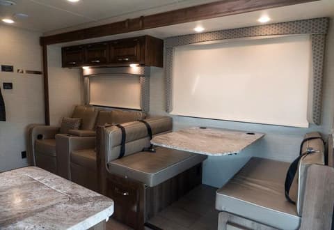 2019 Ford Econoline, VIN 1FDXE4FS4KDC17963. Фото 6 з 6 з аукціону Copart. Каталог авто зі США OpenDataCar.