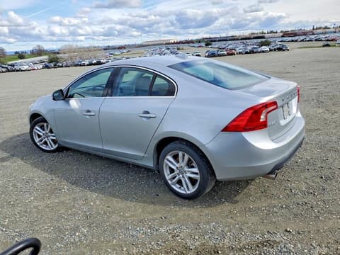 2013 Volvo S60, VIN YV1612FS3D1220500. Zdjęcie 2 z 6 z aukcji Copart. Katalog aut z USA OpenDataCar.