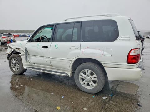 2005 Lexus LX 470, VIN JTJHT00W653551115. Фото 2 з 6 з аукціону Copart. Каталог авто зі США OpenDataCar.