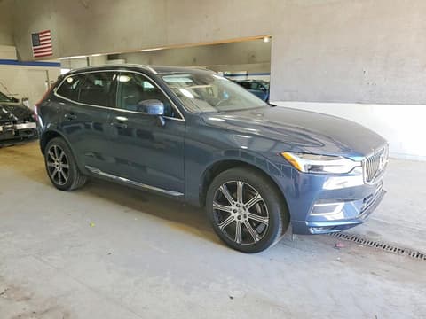 2021 Volvo XC60, VIN YV4102RL2M1685225. Фото 4 з 6 з аукціону Copart. Каталог авто зі США OpenDataCar.