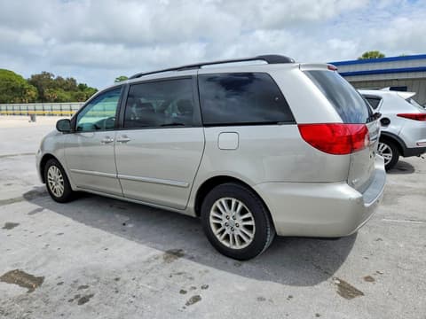 2008 Toyota Sienna, VIN 5TDBK22C08S015502. Фото 2 из 6 с аукциона Copart. Каталог авто из США OpenDataCar.