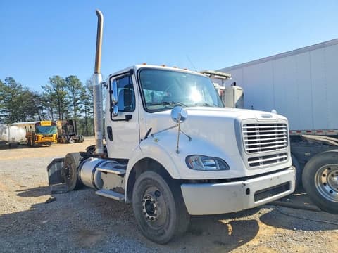 2015 Freightliner M2, VIN 1FUBC5CY0FHGK0755. Фото 1 з 6 з аукціону Copart. Каталог авто зі США OpenDataCar.