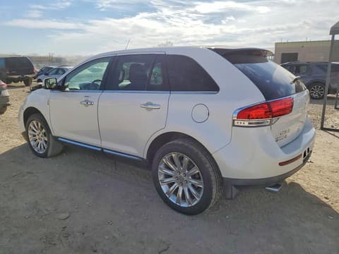 2011 Lincoln MKX, VIN 2LMDJ8JK4BBJ11567. Фото 2 из 6 с аукциона Copart. Каталог авто из США OpenDataCar.