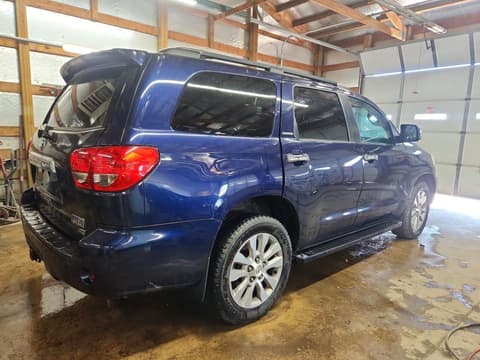 2010 Toyota Sequoia, VIN 5TDJW5G13AS028372. Фото 3 з 6 з аукціону Copart. Каталог авто зі США OpenDataCar.