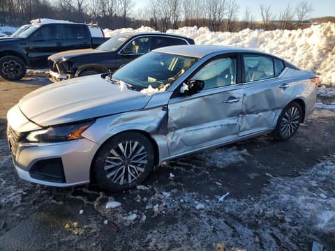 2024 Nissan Altima, VIN 1N4BL4DV5RN331210. Фото 1 з 6 з аукціону Copart. Каталог авто зі США OpenDataCar.