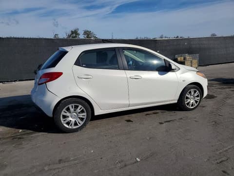 2014 Mazda 2, VIN JM1DE1KY6E0183455. Фото 3 з 6 з аукціону Copart. Каталог авто зі США OpenDataCar.