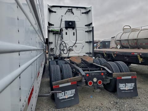 2018 Freightliner Cascadia 125, VIN 3AKJGLDR7JSJH1217. Фото 3 з 6 з аукціону Copart. Каталог авто зі США OpenDataCar.