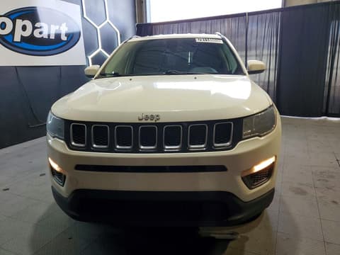 2020 Jeep Compass, VIN 3C4NJDAB2LT256495. Фото 5 з 6 з аукціону Copart. Каталог авто зі США OpenDataCar.