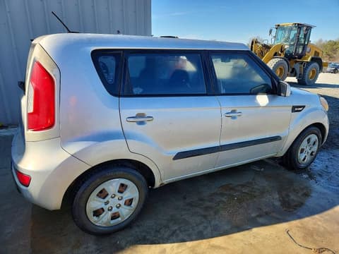 2013 Kia Soul, VIN KNDJT2A50D7762100. Фото 3 з 6 з аукціону Copart. Каталог авто зі США OpenDataCar.