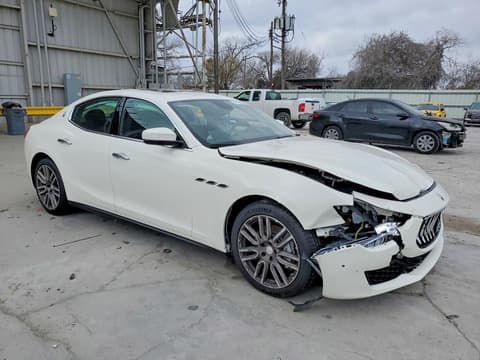 2018 Maserati Ghibli, VIN ZAM57XSA7J1295203. Фото 4 з 6 з аукціону Copart. Каталог авто зі США OpenDataCar.