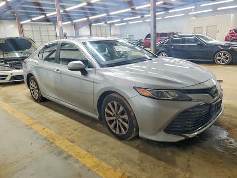 2019 Toyota Camry, VIN 4T1B11HK8KU267766. Фото 4 з 6 з аукціону Copart. Каталог авто зі США OpenDataCar.