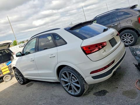 2018 Audi Q3, VIN WA1HCCFS4JR030016. Zdjęcie 2 z 6 z aukcji Copart. Katalog aut z USA OpenDataCar.