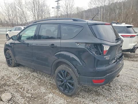 2018 Ford Escape, VIN 1FMCU9GD8JUA70494. Фото 2 з 6 з аукціону Copart. Каталог авто зі США OpenDataCar.