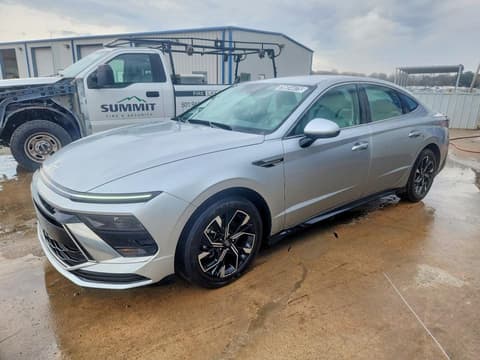 2025 Hyundai Sonata, VIN KMHL64JA0SA464683. Zdjęcie 1 z 6 z aukcji Copart. Katalog aut z USA OpenDataCar.