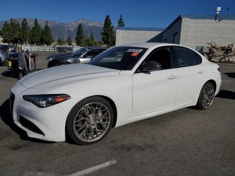 2021 Alfa romeo Giulia, VIN ZARFAMAN6M7648440. Фото 1 з 6 з аукціону Copart. Каталог авто зі США OpenDataCar.