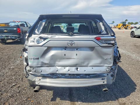 2021 Toyota RAV4, VIN 2T3C1RFV2MW158231. Фото 6 з 6 з аукціону Copart. Каталог авто зі США OpenDataCar.