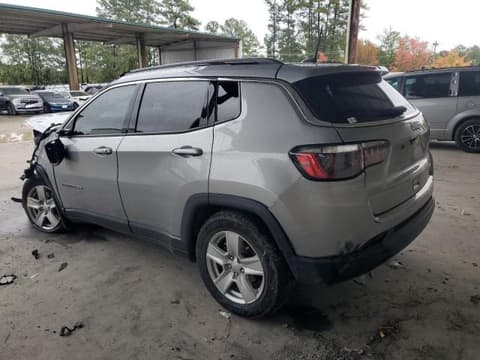 2022 Jeep Compass, VIN 3C4NJCBB8NT182513. Фото 2 з 6 з аукціону Copart. Каталог авто зі США OpenDataCar.