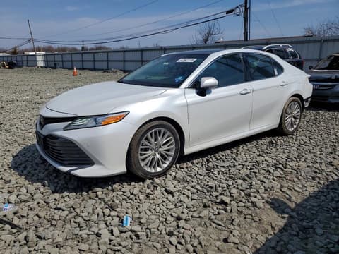 2018 Toyota Camry, VIN 4T1B11HK3JU134105. Фото 1 з 6 з аукціону Copart. Каталог авто зі США OpenDataCar.