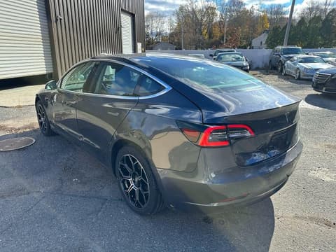 2018 Tesla Model 3, VIN 5YJ3E1EB1JF119497. Фото 3 з 6 з аукціону Copart. Каталог авто зі США OpenDataCar.