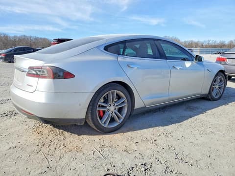 2015 Tesla Model S, VIN 5YJSA1E43FF115211. Фото 3 з 6 з аукціону Copart. Каталог авто зі США OpenDataCar.