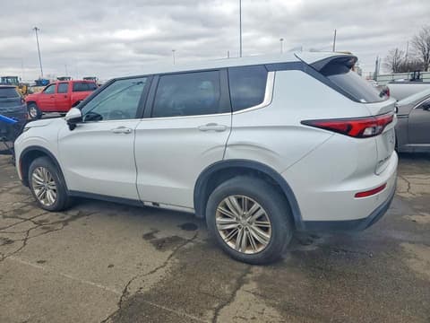 2023 Mitsubishi Outlander, VIN JA4J3TA87PZ007657. Фото 2 из 6 с аукциона Copart. Каталог авто из США OpenDataCar.