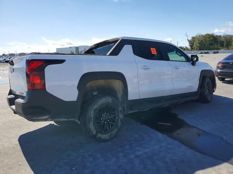 2024 Chevrolet Silverado, VIN 1GC10VEL0RU201729. Фото 3 з 6 з аукціону Copart. Каталог авто зі США OpenDataCar.