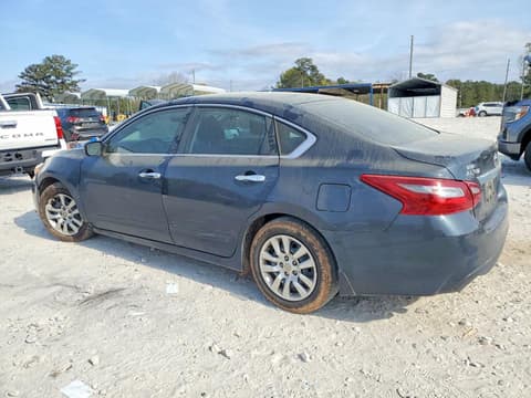 2018 Nissan Altima, VIN 1N4AL3AP2JC204815. Фото 2 з 6 з аукціону Copart. Каталог авто зі США OpenDataCar.