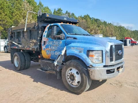 2022 Ford F-650, VIN 1FDNF6AN6NDF00984. Фото 1 из 6 с аукциона Copart. Каталог авто из США OpenDataCar.