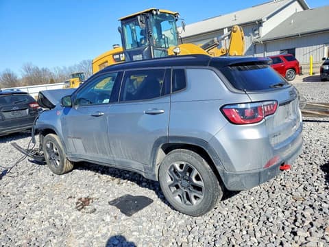 2017 Jeep Compass, VIN 3C4NJDDB7HT651646. Zdjęcie 2 z 6 z aukcji Copart. Katalog aut z USA OpenDataCar.