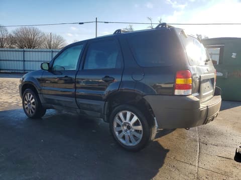 2005 Ford Escape, VIN 1FMYU03195KA70390. Фото 2 з 6 з аукціону Copart. Каталог авто зі США OpenDataCar.