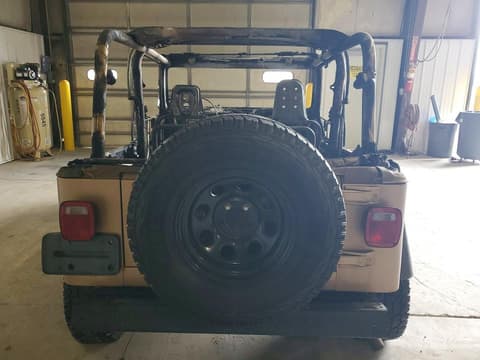 2000 Jeep Wrangler, VIN 1J4FA29P2YP700070. Фото 6 з 6 з аукціону Copart. Каталог авто зі США OpenDataCar.