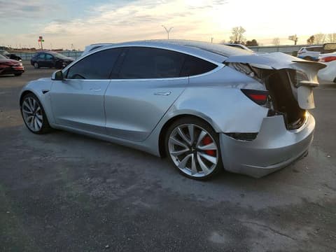 2018 Tesla Model 3, VIN 5YJ3E1EB8JF055233. Фото 2 з 6 з аукціону Copart. Каталог авто зі США OpenDataCar.