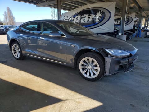 2013 Tesla Model S, VIN 5YJSA1CP0DFP08535. Фото 4 з 6 з аукціону Copart. Каталог авто зі США OpenDataCar.