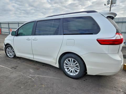 2015 Toyota Sienna, VIN 5TDYK3DC1FS537792. Фото 2 з 6 з аукціону Copart. Каталог авто зі США OpenDataCar.