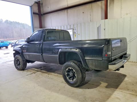 1996 Dodge Ram 2500, VIN 1B7KF26C1TJ183301. Фото 2 з 6 з аукціону Copart. Каталог авто зі США OpenDataCar.